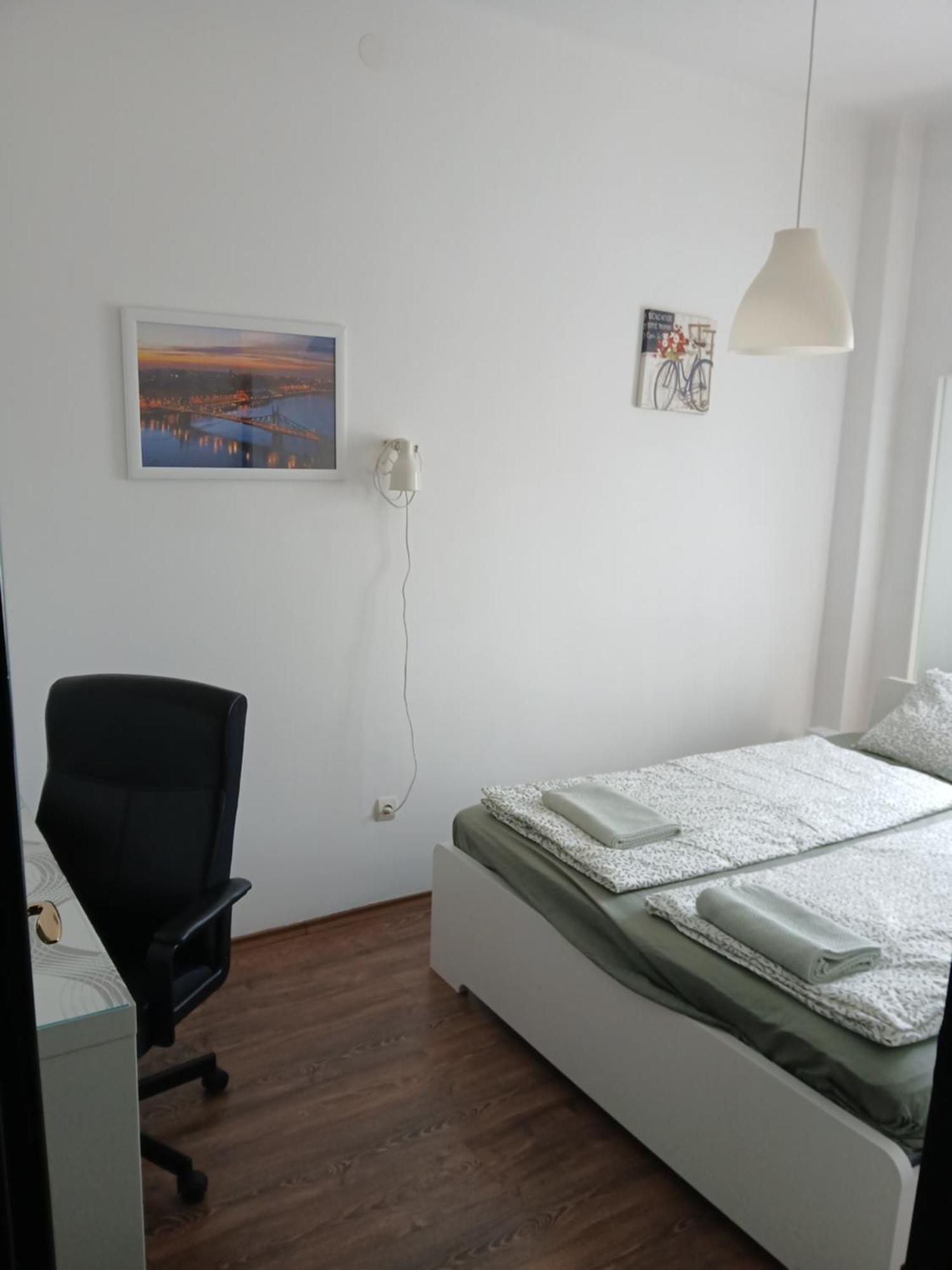 27 Shades Of Apartament *
